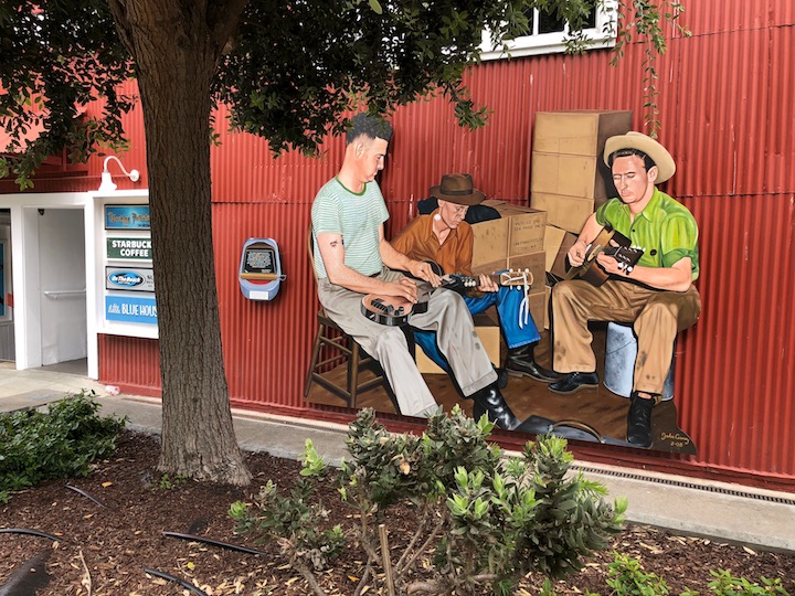 Cannery Row Musicians - Low Resolution 720x540 pixels
